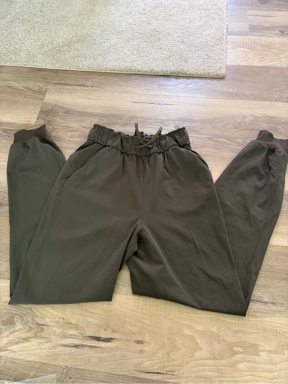 Lululemon Stretch High Rise Jogger Size 2 Dark Olive Green LW5CV4S